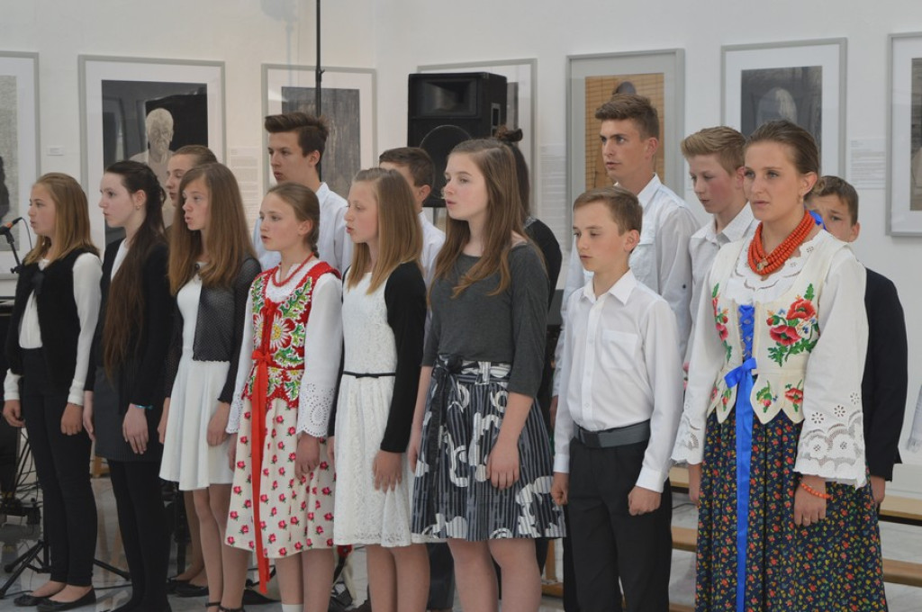 Śpiew, gra, balet i ordery