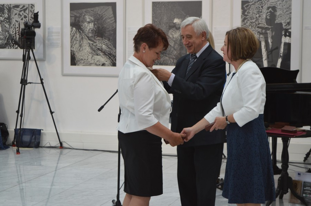 Śpiew, gra, balet i ordery