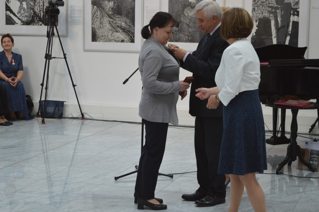 Śpiew, gra, balet i ordery