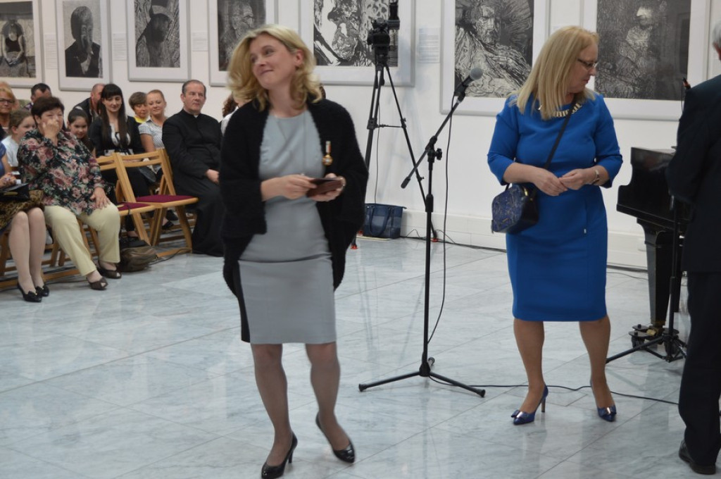 Śpiew, gra, balet i ordery