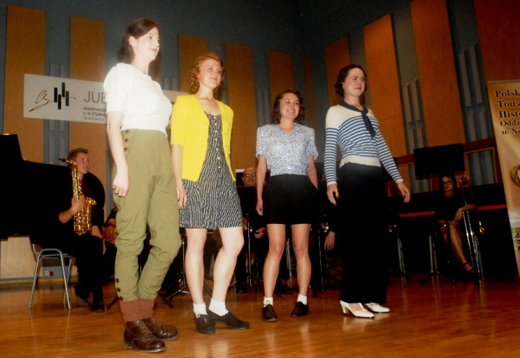 Promocja książki i moda retro na inaugurację jubileuszu Nowego Targu