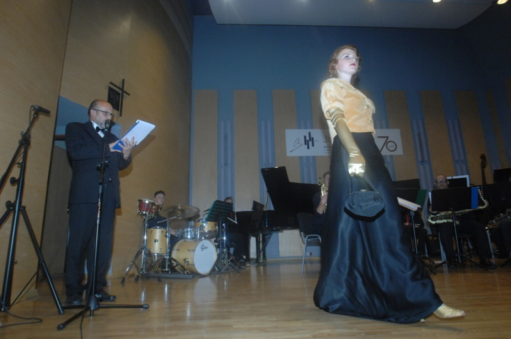 Promocja książki i moda retro na inaugurację jubileuszu Nowego Targu