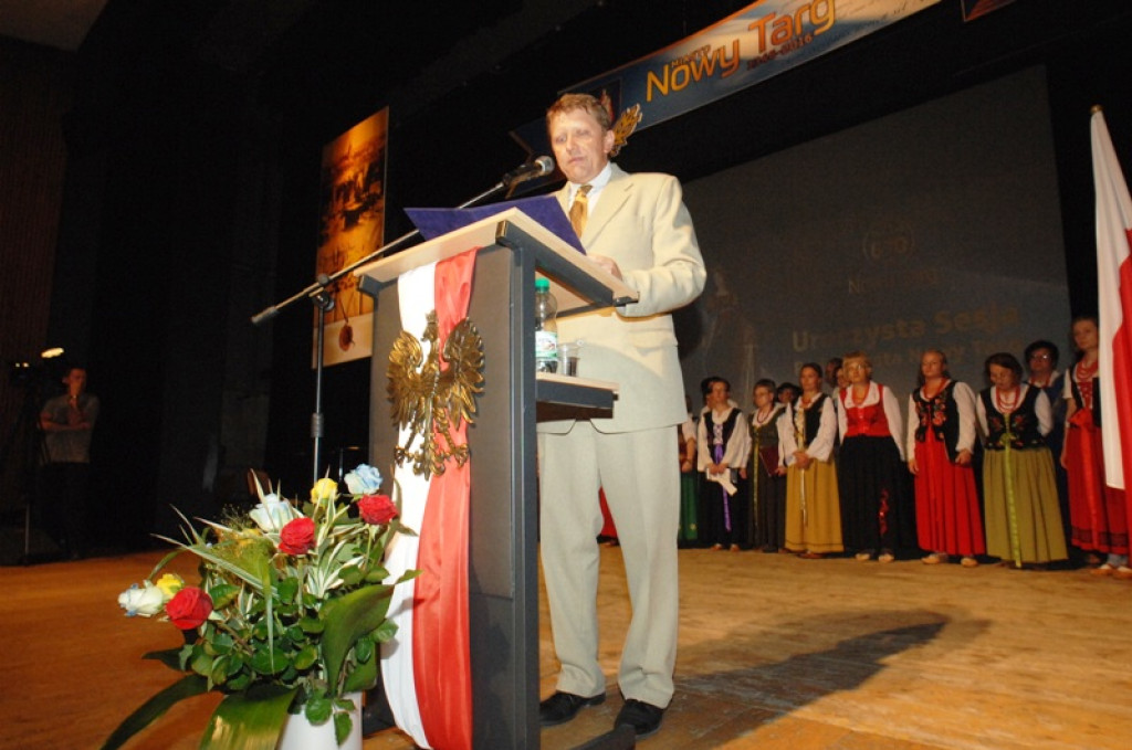 670-lecie Nowego Targu: uroczysta sesja, nowi honorowi obywatele i zasłużeni