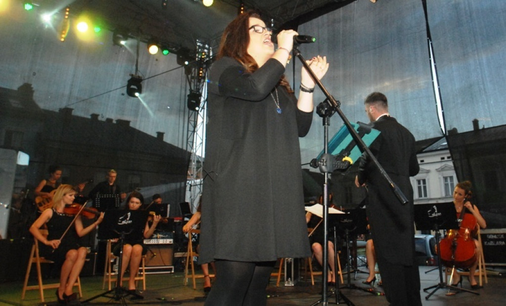 670-lecie Nowego Targu: Gwiazdy na scenie przed ratuszem