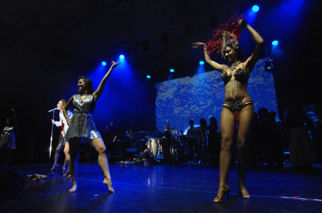 Show Teatru Buffo na jubileusz miasta