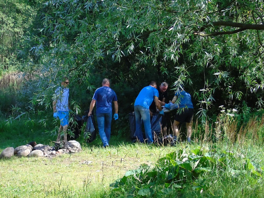 Sołtysi i radni sprzątali Przełom Białki