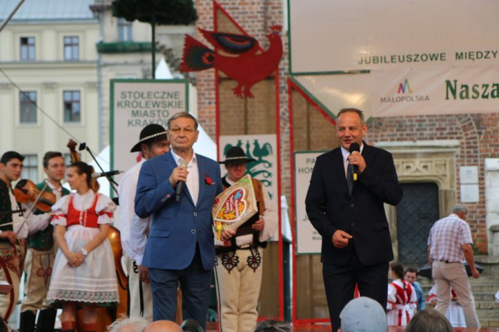 Powiat nowotarski na krakowskim rynku