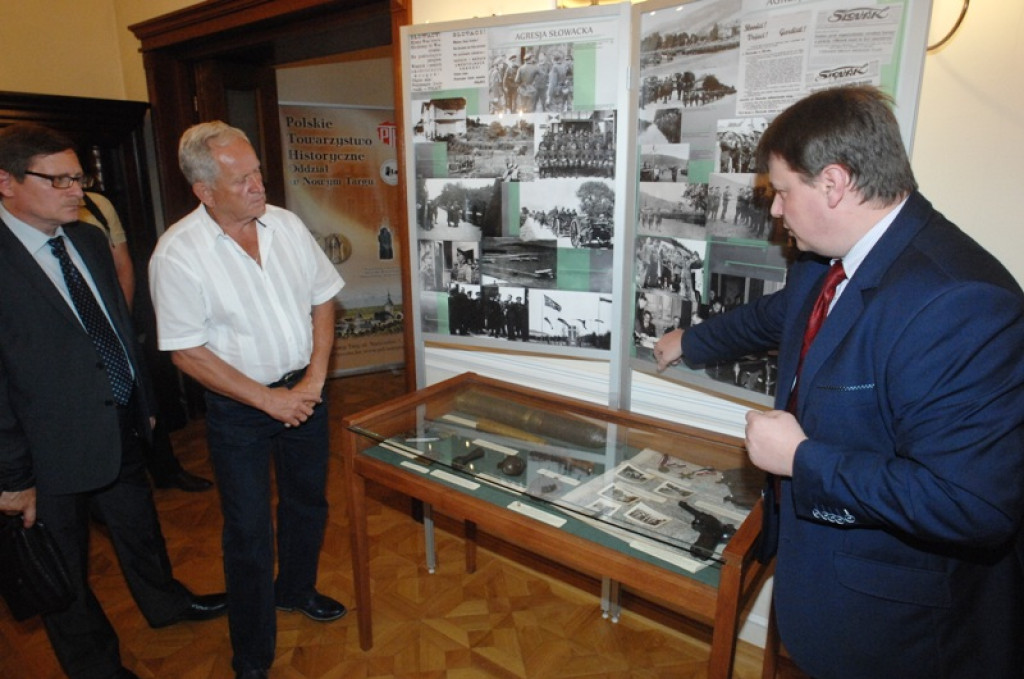 Historyczna wystawa w nowotarskim ratuszu