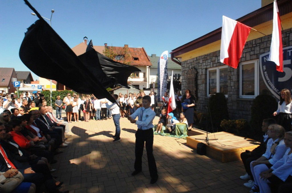 Miejskie otwarcie roku szkolnego i nowego boiska przy SP nr 5
