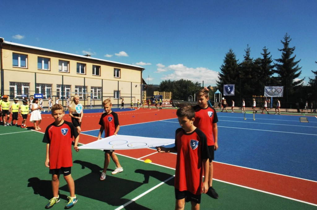 Miejskie otwarcie roku szkolnego i nowego boiska przy SP nr 5