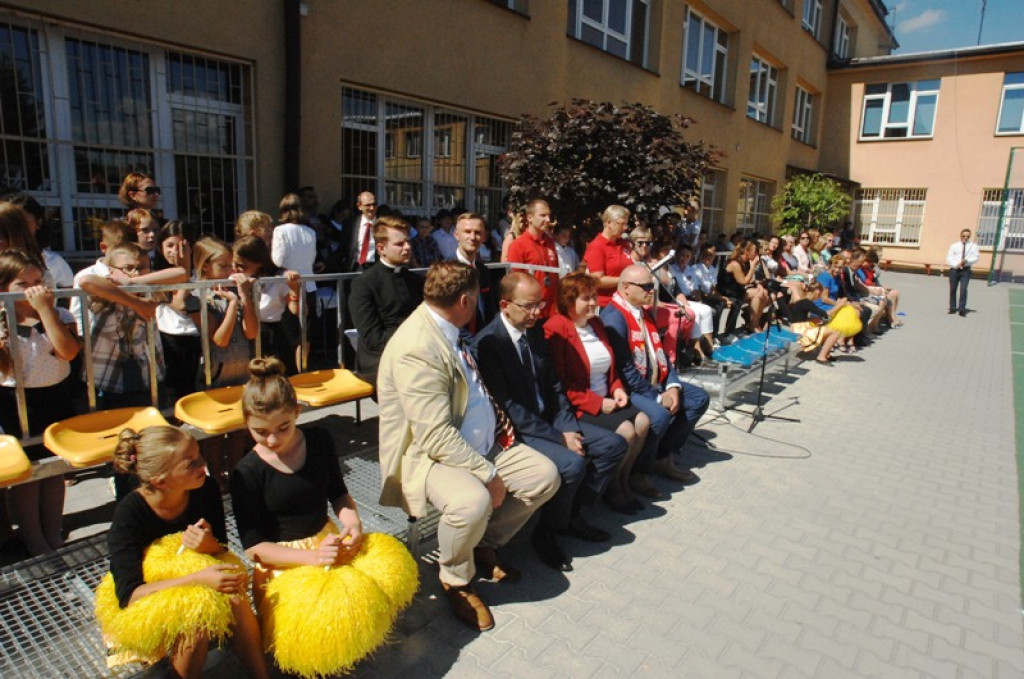 Miejskie otwarcie roku szkolnego i nowego boiska przy SP nr 5