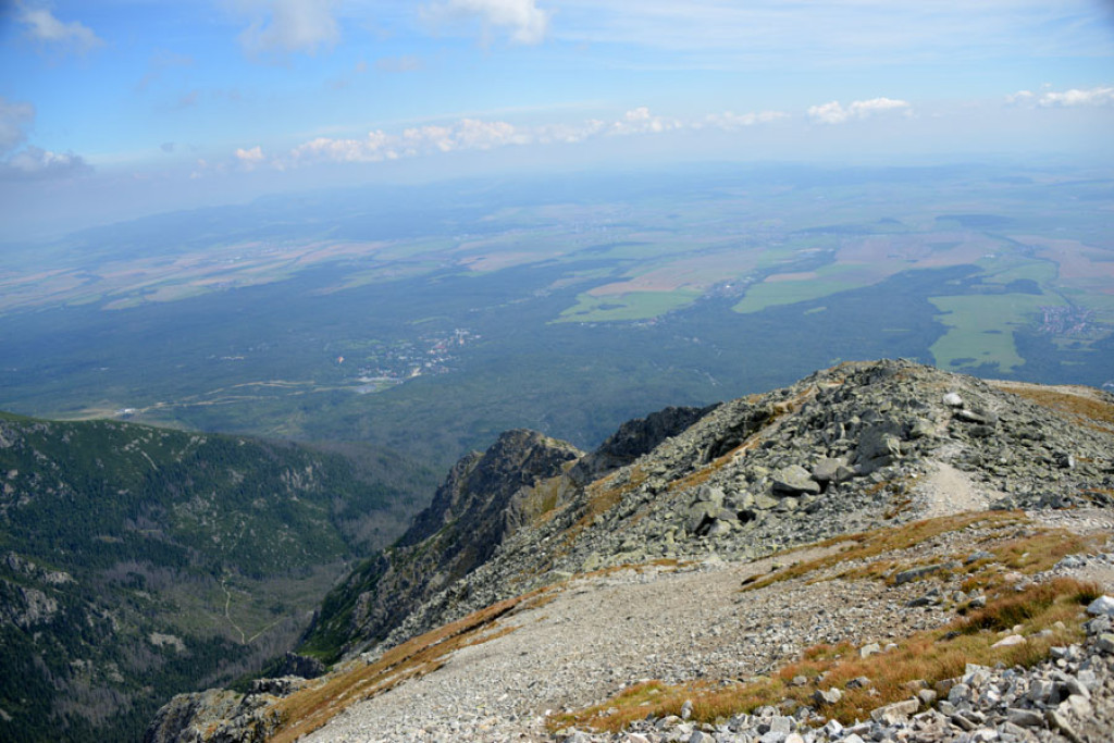 Sławkowski Szczyt (2452 m n.p.m.)