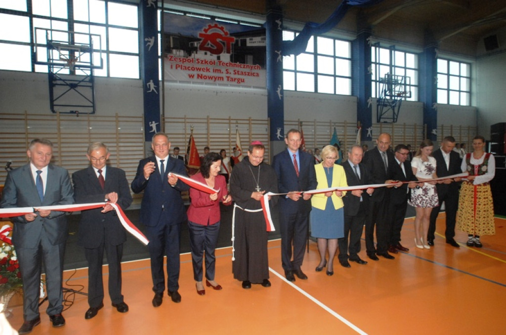 Otwarcie hali sportowej w ZSTiP