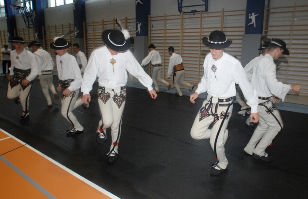 Otwarcie hali sportowej w ZSTiP