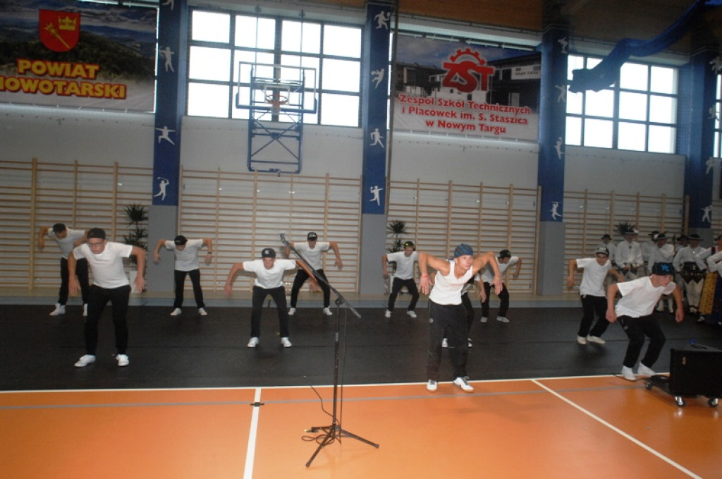 Otwarcie hali sportowej w ZSTiP