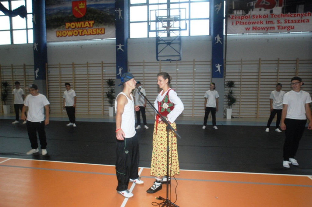 Otwarcie hali sportowej w ZSTiP