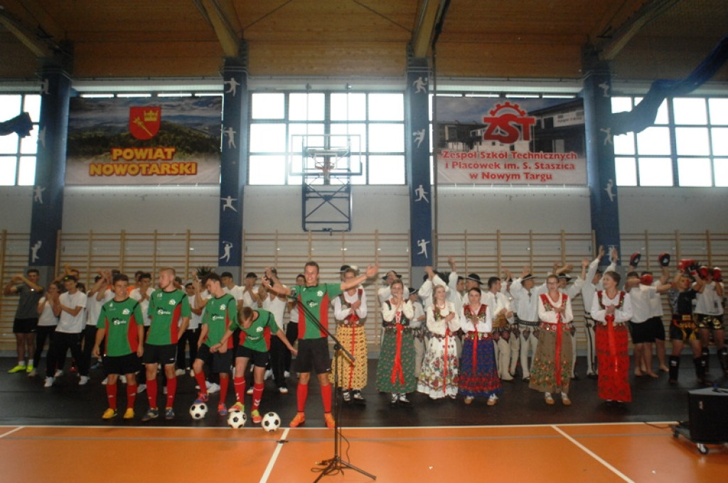 Otwarcie hali sportowej w ZSTiP