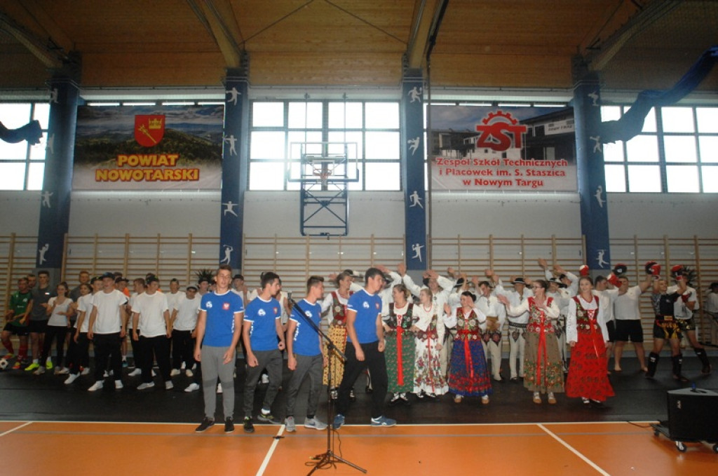 Otwarcie hali sportowej w ZSTiP