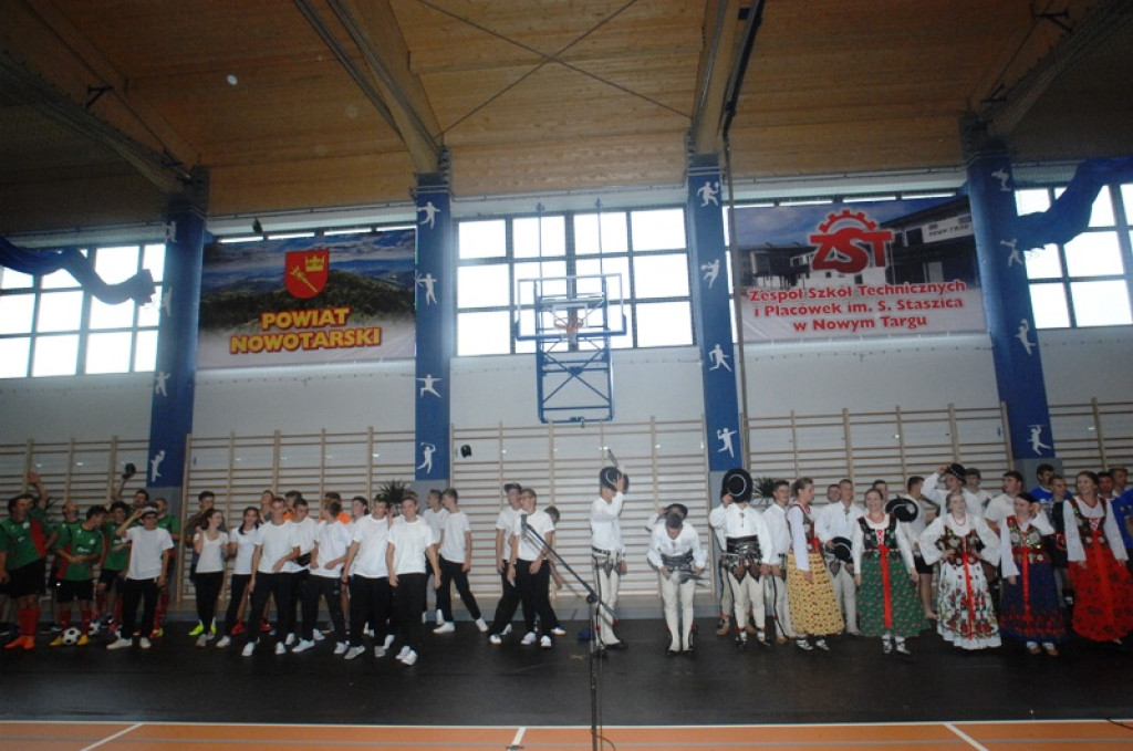 Otwarcie hali sportowej w ZSTiP
