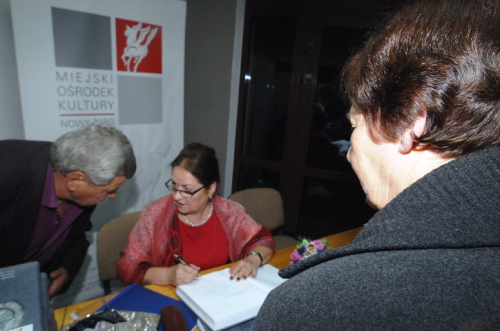Promocja książki Barbary Słuszkiewicz o kamieniczkach na nowotarskim rynku