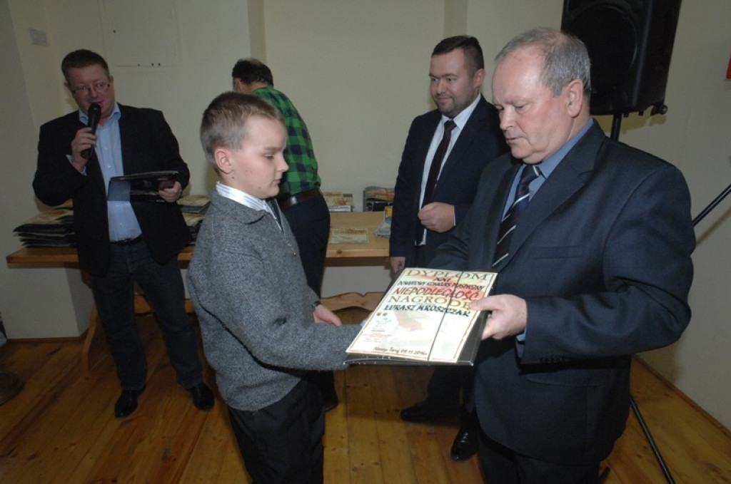 Powiatowy konkurs plastyczny „Niepodległość” rozstrzygnięty