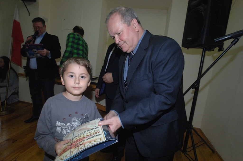 Powiatowy konkurs plastyczny „Niepodległość” rozstrzygnięty