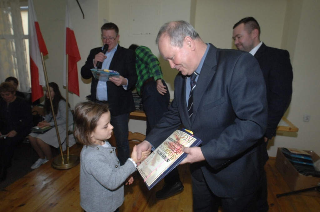 Powiatowy konkurs plastyczny „Niepodległość” rozstrzygnięty