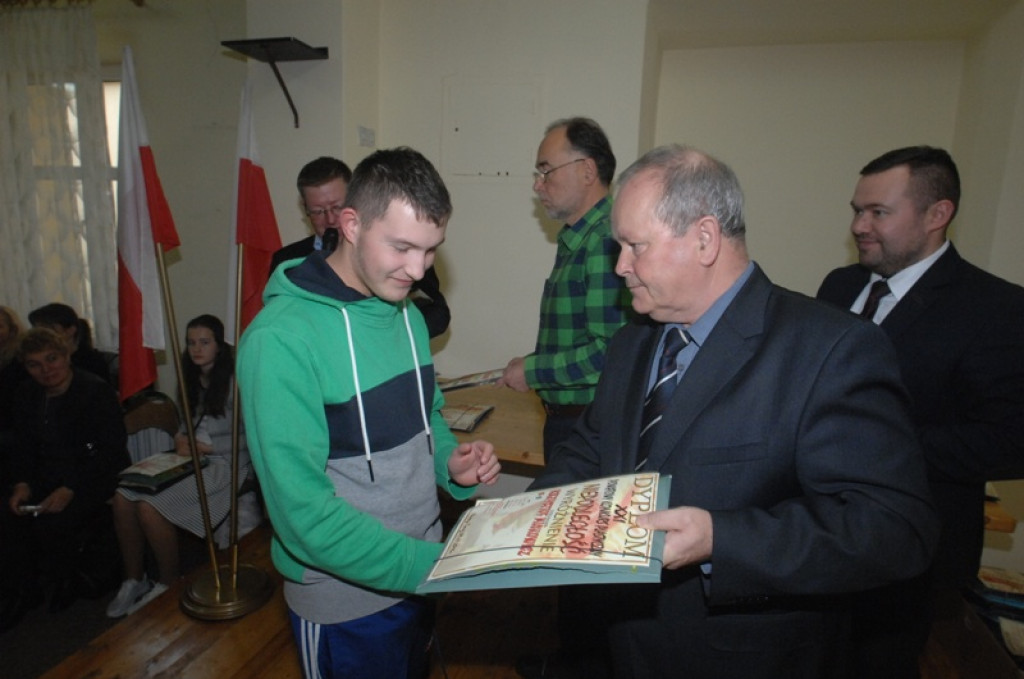 Powiatowy konkurs plastyczny „Niepodległość” rozstrzygnięty