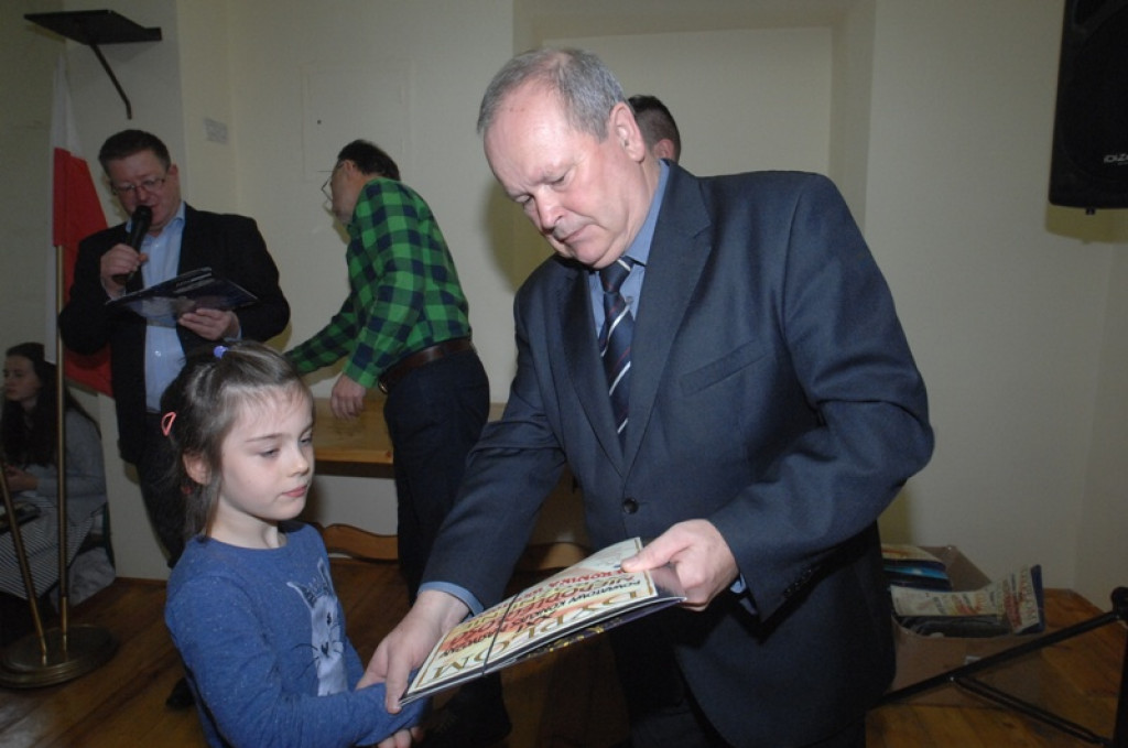 Powiatowy konkurs plastyczny „Niepodległość” rozstrzygnięty