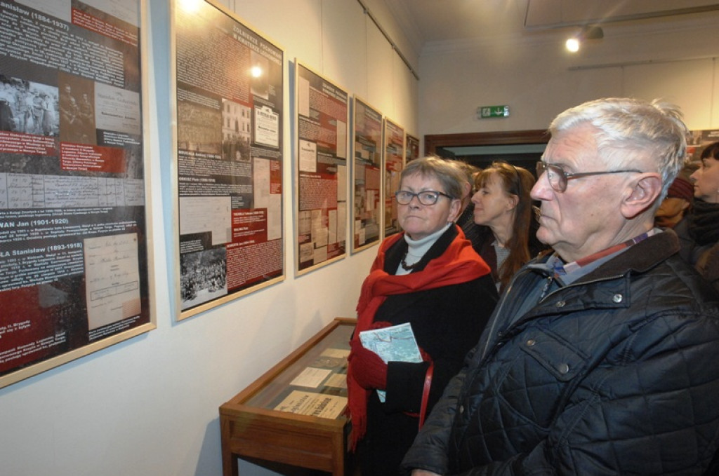 Wernisaż wystawy historycznej w nowotarskim ratuszu