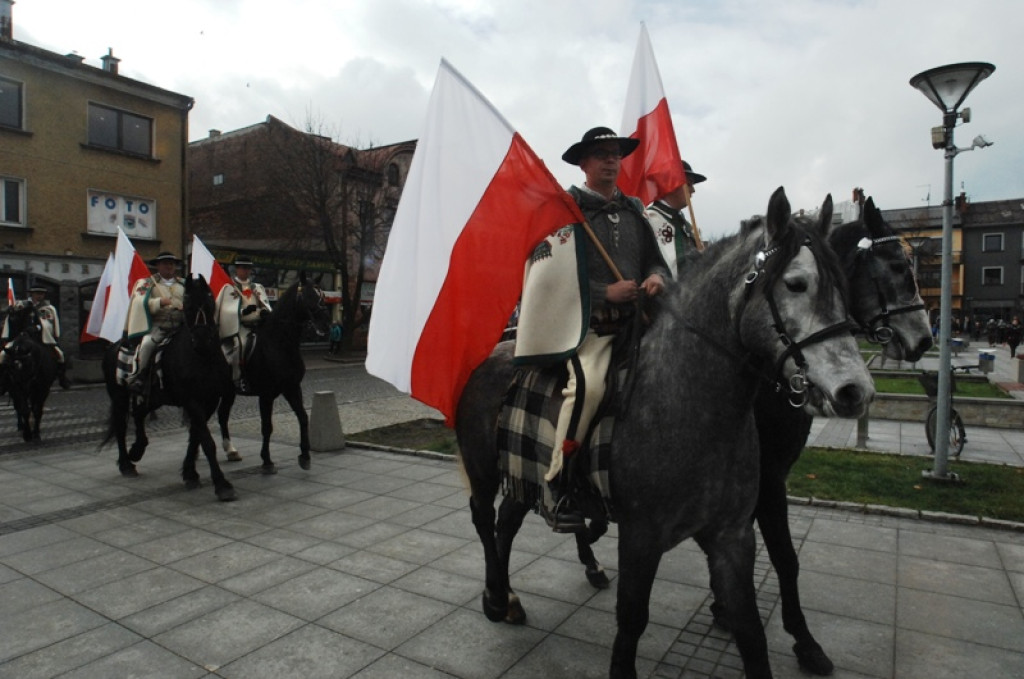 Uroczystości Święta Niepodległości na nowotarskim rynku