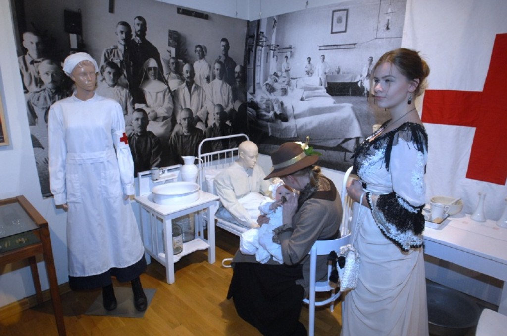 Wernisaż wystawy historycznej w nowotarskim ratuszu