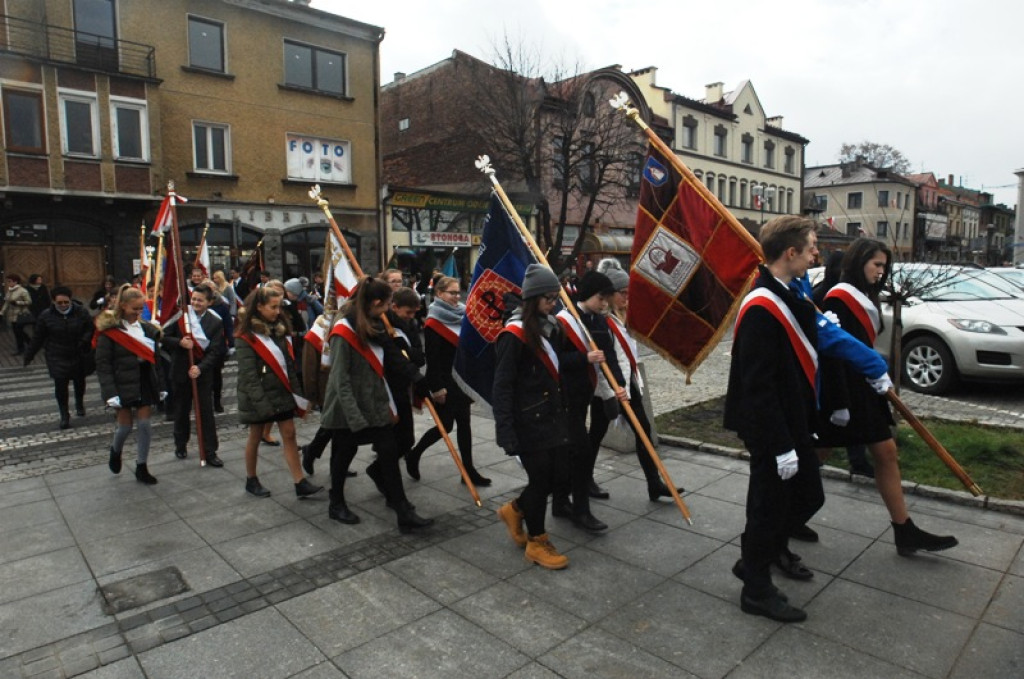 Uroczystości Święta Niepodległości na nowotarskim rynku