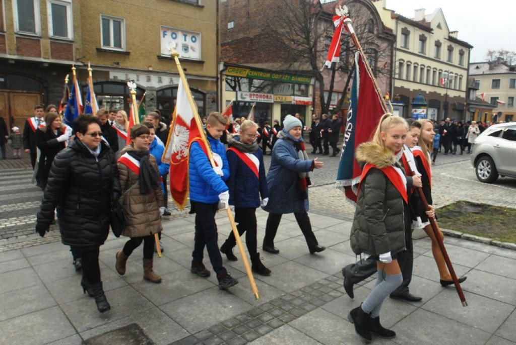 Uroczystości Święta Niepodległości na nowotarskim rynku