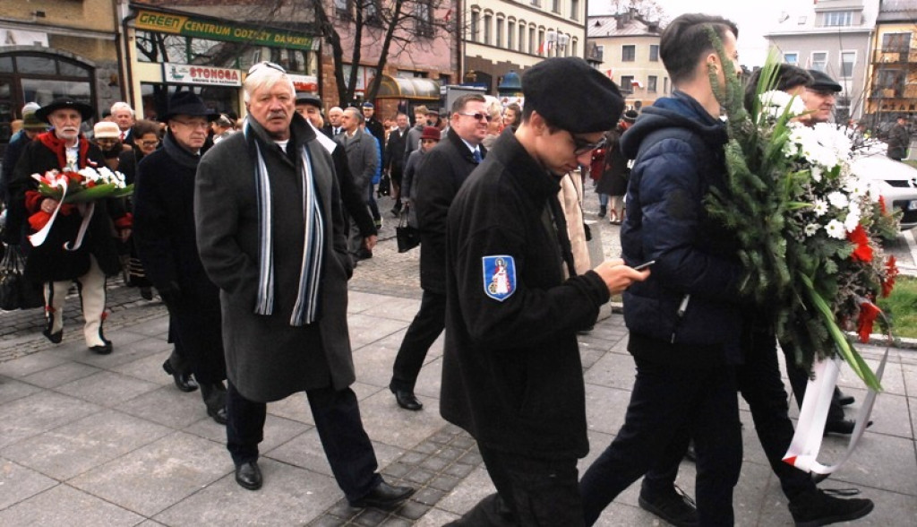 Uroczystości Święta Niepodległości na nowotarskim rynku