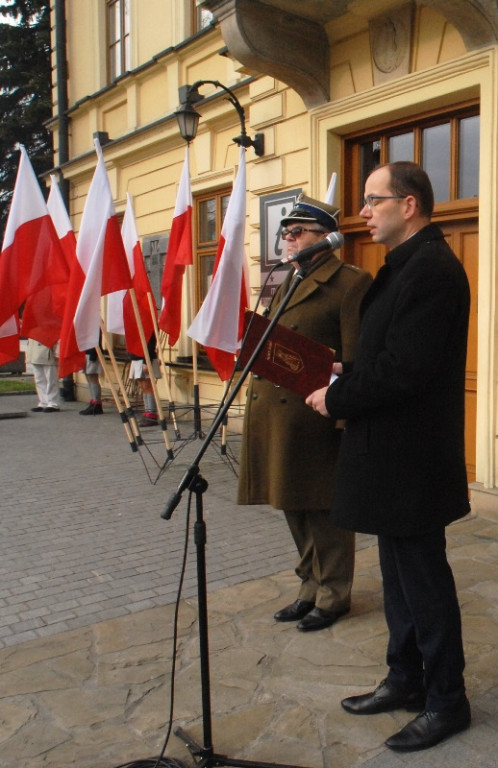 Uroczystości Święta Niepodległości na nowotarskim rynku