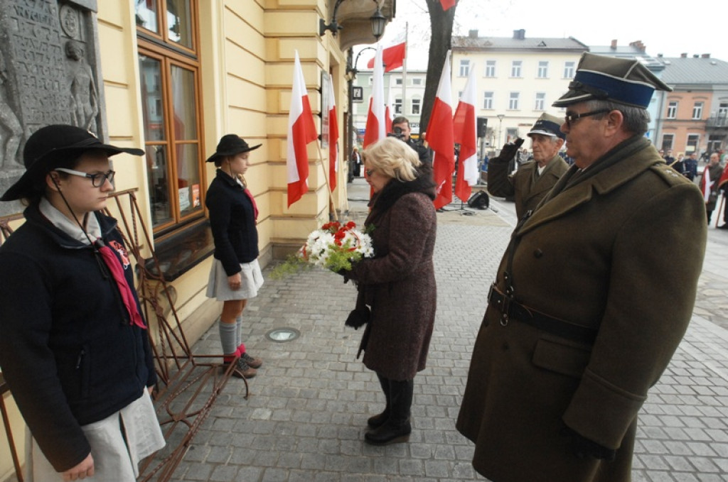 Uroczystości Święta Niepodległości na nowotarskim rynku