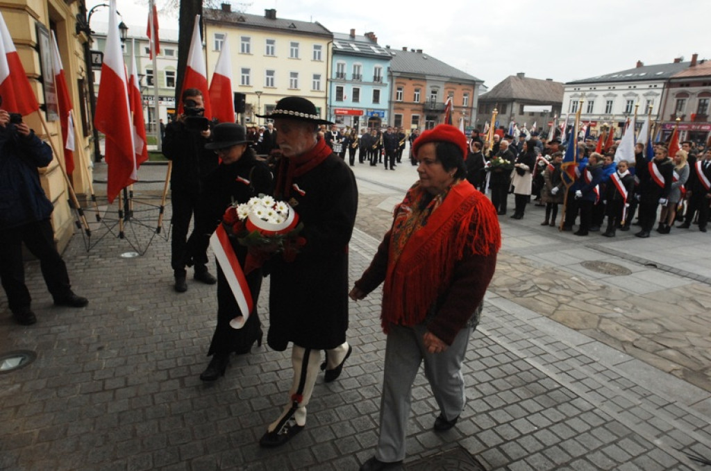 Uroczystości Święta Niepodległości na nowotarskim rynku