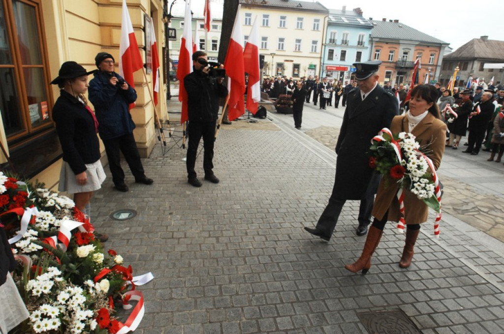 Uroczystości Święta Niepodległości na nowotarskim rynku