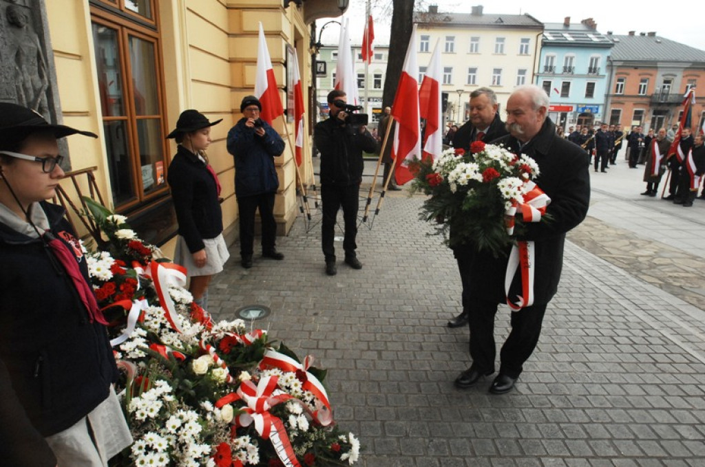 Uroczystości Święta Niepodległości na nowotarskim rynku