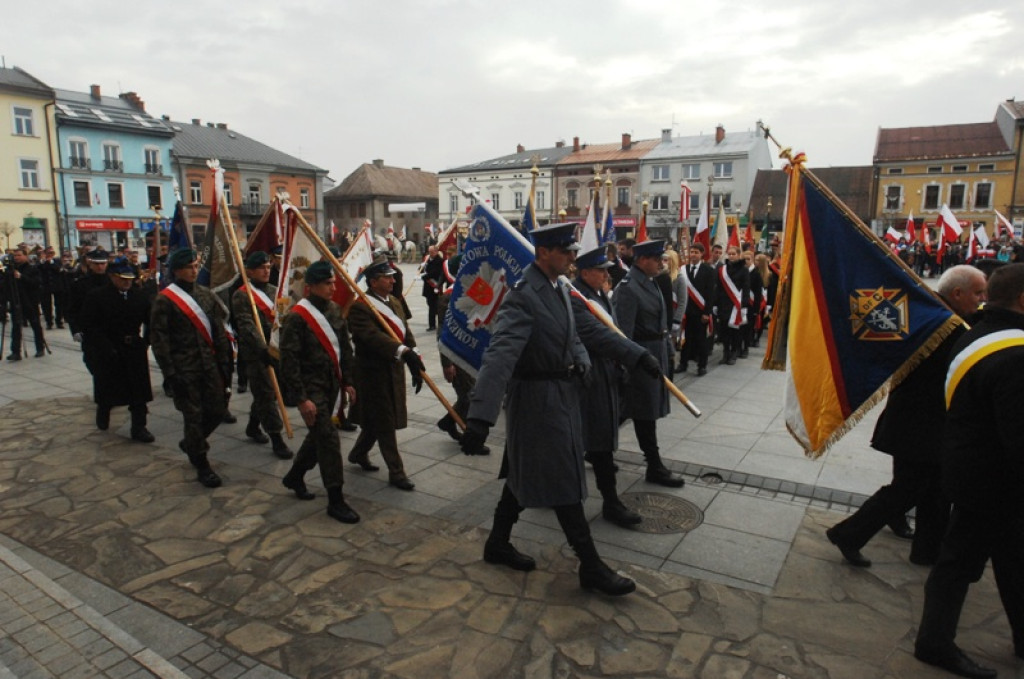 Uroczystości Święta Niepodległości na nowotarskim rynku