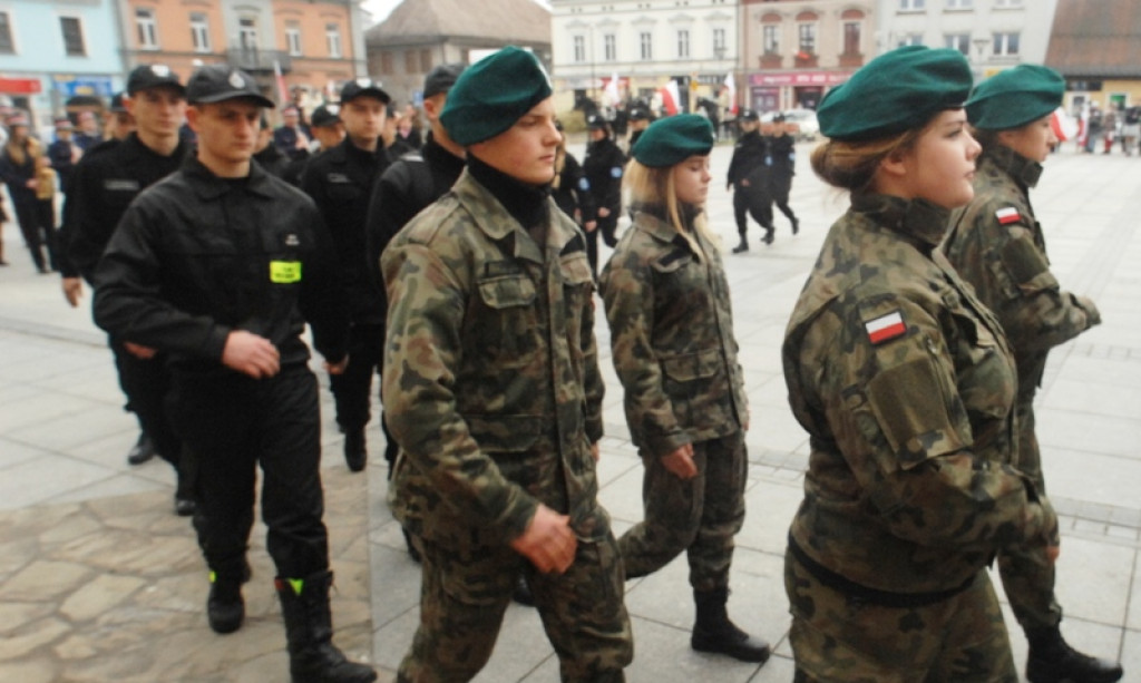 Uroczystości Święta Niepodległości na nowotarskim rynku