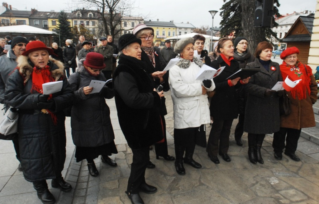 Uroczystości Święta Niepodległości na nowotarskim rynku