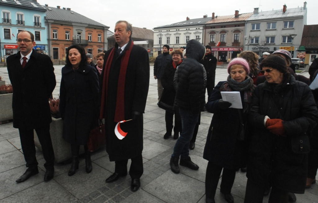 Uroczystości Święta Niepodległości na nowotarskim rynku