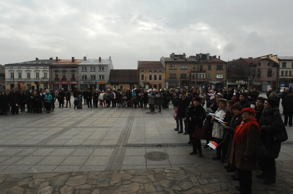 Uroczystości Święta Niepodległości na nowotarskim rynku
