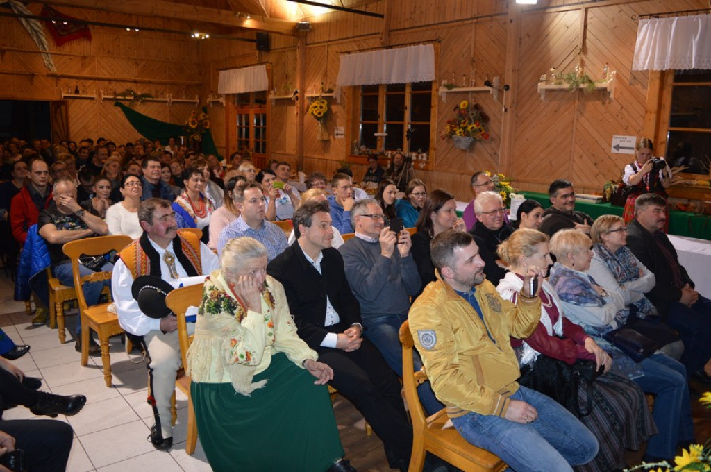 Pigwa, aronia, anyż, kwiat bzu lub truskawka