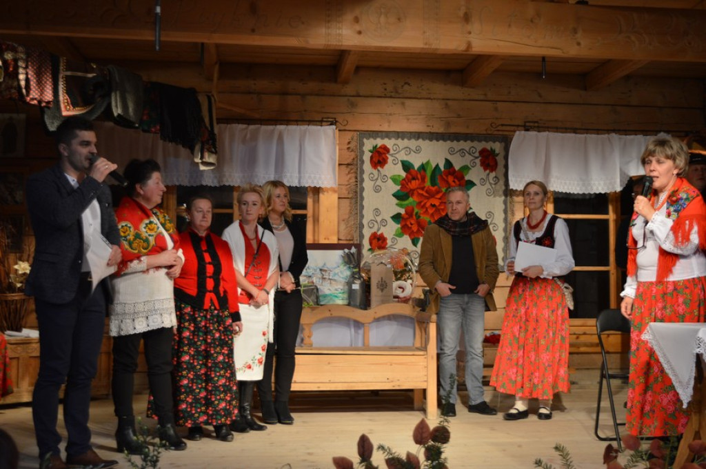Pigwa, aronia, anyż, kwiat bzu lub truskawka