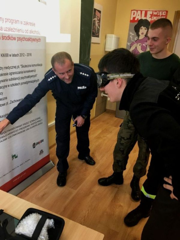 Policja i sanepid u nowotarskich kadetów