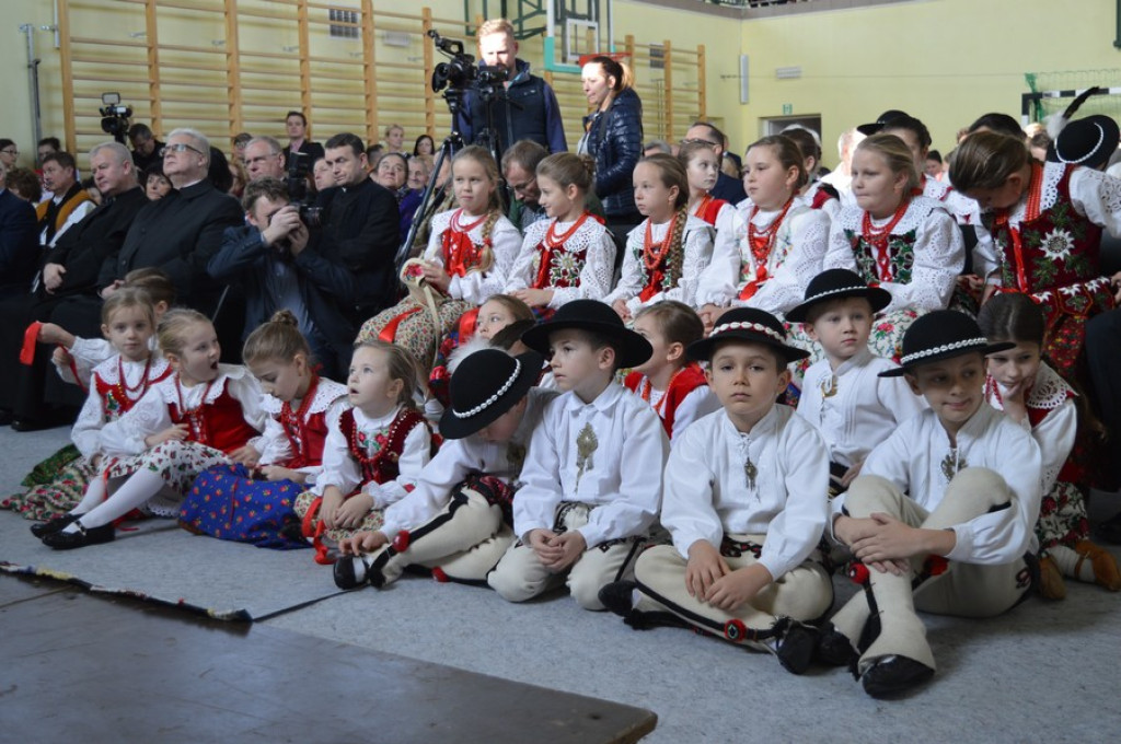 Urodziny szkoły w Zębie
