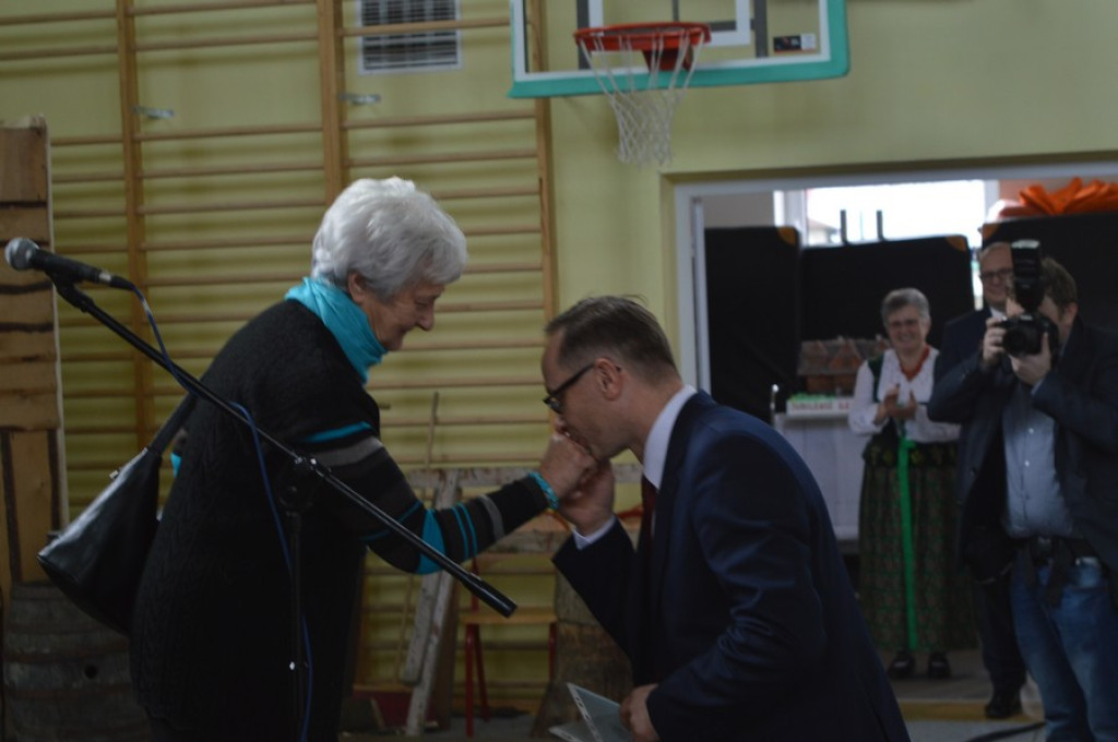 Urodziny szkoły w Zębie